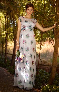 Sweetheart Neckline Gown For Garden Party, Garden Party Gown With Sweetheart Neckline And Floral Print, Sweetheart Neckline Floral Gown For Garden Party, Wedding Gown With Floral Print And Fitted Bodice, Sleeveless Floral Bridesmaid Gown, Pregnant Party Dress, Cocktail Dress Maternity, Watercolour Florals, Maternity Work Clothes