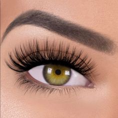 Lashes To Complete Your Makeup Look Perfect Lashes, Lashes Fake Eyelashes, Wispy Eyelashes, Russian Volume Lashes, Big Lashes, Cat Eye Lash, Perfect Eyelashes, Face Paint Makeup, Eyelash Extentions