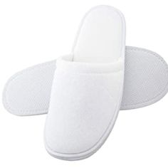 White Spa Closed Toe Slippers For Men Or Women Hotel Slippers, Slippers White, Spa Slippers, Toe Slippers, Slippers For Men, Beauty Brushes, Double Stitch, Eva Sole, Spa Treatments