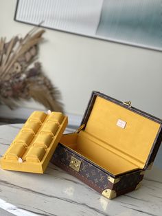 Luxury Rectangular Travel Jewelry Storage Case, Luxury Rectangular Jewelry Storage Case For Travel, Luxury Rectangular Jewelry Storage For Travel, Luxury Rectangular Case For Gifts, Luxury Rectangular Cases For Gifts, Luxury Gift Cases, Luxury Jewelry Storage Box Gift, Luxury Rectangular Gift Cases, Luxury Jewelry Storage Box For Gift