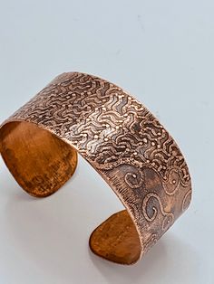 Vintage Copper Cuff Bracelet With Texture Unique Adjustable Wide Band Bangle, Elegant Copper Cuff Jewelry, Copper Cuff Bracelet Wearable Art Gift, Metal Bangle Bracelets In Wearable Art Style, Bronze Wearable Art Cuff Bracelet As Gift, Copper Cuff Bracelet Gift, Silver Cuff Bracelets Made Of Copper, Silver-colored Copper Cuff Bracelets, Adjustable Bronze Cuff Jewelry