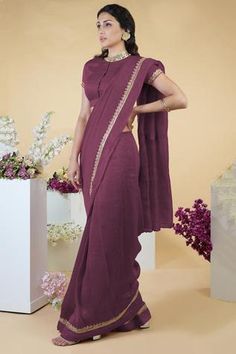 Shop for Talking Threads Purple Linen Silk Saree And Blouse Set for Women Online at Aza Fashions Zardozi Saree, Linen Silk Saree, Saree And Blouse, Purple Linen, Zardozi Work, Purple Saree, Silk Saree Blouse, Satin Color, Embroidered Silk