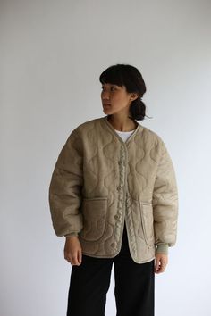 Quilted Liner Jacket, Small Shoulders, Liner Jacket, Back Pieces, Winter Fits, Quilted Jacket, Get Dressed, Look Fashion