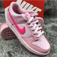 Brand New In The Box 100% Authentic New No Wear Accept A Reasonable Offer Very Comfortable Fashion And Sports Most Popular Dunks Nike Dunk Low Triple Pink, Nike Shoes Pink, Pretty Sneakers, Preppy Shoes, Athleisure Casual, Women Nike, Cute Nike Shoes, Sneakers Athletic, Shoes Pink