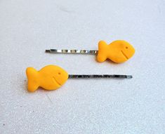 "Cute hair clips of the cute goldfish cracker Each goldfish measures approximately 1\" x 5/8\" Handmade so each one won't look exactly the same" Cute Goldfish, Polymer Creations, Cute Hair Clips, Bobby Pin, Cute Hair, Wardrobe Ideas, Kawaii Clothes, Goldfish, Barrettes