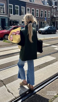 Levis Boots, Instagram Amsterdam, Streetstyle Fashion, Carrie Bradshaw, Style Crush, Mode Inspo, Mom Style