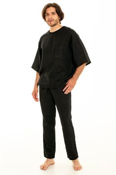 Men's Black linen t-shirt 100% Linen Size S Chest 39.37 in Arm Length 13.77 in back width 16.92 in hips 41.33 in Size М Chest 41.33 in Arm length 13.77 in Back width 17.32 in Hips 45.27 in Size L Chest 45.3 in Arm length 13.77 in Back width 18.89 in Hips 49.12 in Size XL Chest 53.14 in Arm length 14 in Back width 19,68 in Hips 51.18 in Size 2XL Chest 57.05 in Arm length 14 in Back width 21,63 in Hips 55.11 in Size 3XL Chest 62.99 in Arm length 14 in Back width 22.44 in Hips 59.05 Care: Hand or w Short Sleeve Linen T-shirt For Loungewear, Casual Black Short Sleeve Shirt, Black Short Sleeve Shirt For Loungewear, Casual Black Shirt For Loungewear, Black Linen Short Sleeve Tops, Black Linen Top With Pockets, Casual Linen T-shirt For Loungewear, Casual Linen Crew Neck T-shirt, Casual Linen Shirt For Loungewear