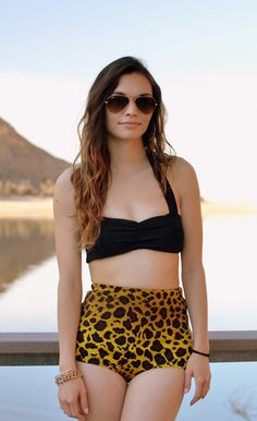 high  waist bikinis. Vintage style leopard and black swimsuit. Vintage Style Swimsuit, Crop Top Swimwear, Swimsuit Inspiration, Retro Swimwear, High Waisted Bathing Suits, Womens Halter Tops, Swimwear High Waisted, Women Swimsuits, Shoulder Straps