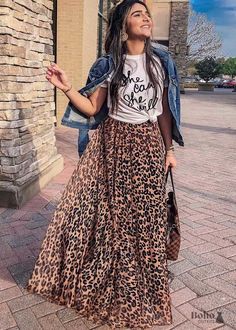 Flowy Boho Skirt Stella - Boho Dress Official Boho Skirt Pattern, Look 2023, Look Hippie Chic, Bohemian Maxi Skirt, Casual Boho Style, Look Boho Chic, Gotta Work, Bohemian Style Clothing, Bohemian Skirt