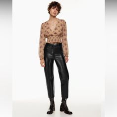 Nwt Vegan Leather High-Rise, Straight-Leg Cropped Pants That Are Cut And Structured Just Like Denim Wilfred Melina Pant, Melina Pants, Sunday Clothes, Melina Pant, Wilfred Pants, Olive Skirt, Khaki Cargo Pants, Tie Waist Pants, Aritzia Pants