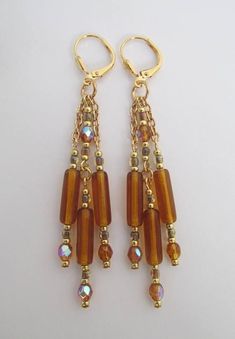 Anting Manik, Beaded Chandelier Earrings, Jewelry Making Earrings, Beaded Chandelier, Earring Ideas, Earrings Inspiration, Beaded Dangle Earrings, Top Drawer, I Love Jewelry