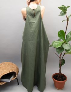 Describe-Casual Green Kaftan DressMaterial Description-Fabric: 55% Flax 45% Cotton Garment Care-Machine Washable Green Kaftan, Skirt Crop, Kaftan Maxi Dress, Fall Winter Dresses, Linen Casual, Linen Style, Dress Store, Necklines For Dresses, Kaftan Dress