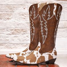 Category:Boots; Upper Materials:PU Leather; Lining Materials:PU; Gender:Men's; Toe Shape:Round Toe; Outsole Materials:Rubber; Closure Type:Loafer; Function:Warm,Comfortable,Slip Resistant; Listing Date:09/09/2024; 2024 Trends:Cowboy Boots Brown And White Cow, White Cow Print, Men’s Boots, Country Fashion, White Cow, Mens Cowboy Boots, 2024 Trends, Fashion 2024, Mens Shoes Boots