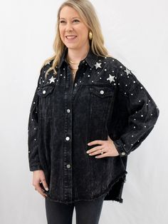 black jacket with pearl and star details Dress For A Concert, Bejeweled Jacket, Bedazzled Jacket, Star Jacket, Plain Dress, Black Denim Jacket, Denim Jackets, Night Sky, Black Denim