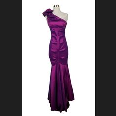 New With Tag Condition!!!! Mayqueen Couture Women's 4 - Purple One Shoulder Mermaid Style Formal Dress Gown A Really Pretty Formal Dress. It Has Breast Cups Built In. Size: Women's 4 Composition: 100% Polyester Armpit To Armpit: ~15.5" Length: ~66" Please Carefully Examine Pictures As They Best Demonstrate The Condition Of The Item And Represent A Part Of The Description. Clean And Smoke Free!!! Purple One-shoulder Fitted Evening Dress, Purple Fitted One-shoulder Evening Dress, Fitted Purple Evening Dress, Purple Fitted Gown With Mermaid Hem, Purple Fitted Mermaid Dress For Formal Occasions, Fitted Purple Gown With Mermaid Hem, Formal Fitted Purple Mermaid Dress, Elegant Purple Mermaid Dress With Fitted Bodice, Fitted Purple Maxi Dress For Evening