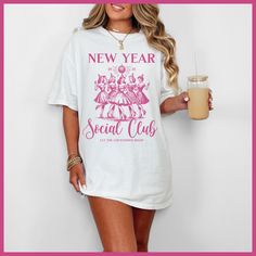 Get ready to celebrate with our "Let the Countdown Begin" New Year Social Club Shirt! This cozy, garment-dyed tee is crafted from 100% ring-spun cotton, providing ultimate comfort for all your festive gatherings. Key Features:     Fabric: Soft-washed, medium fabric (6.1 oz/yd²) ensures a comfortable fit.     Design: Relaxed fit with a classic crew neckline--perfect for any occasion.     Durability: Double-needle stitching and pre-shrunk fabric enhance longevity. Proudly made from ethically sourc White Short Sleeve T-shirt For New Year, New Year White Short Sleeve Tops, White Short Sleeve Top For New Year, Pink New Years, Vintage New Years Eve, Vintage New Years, Let The Countdown Begin, New Years Eve Shirt, Chemise Rose