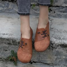 Sand Shoes, Women Loafers, Casual Slip On Shoes, Oxford Boots, Brown Flats, Soft Shoes, Barefoot Shoes, Shoes Woman, Western Cowboy Boots