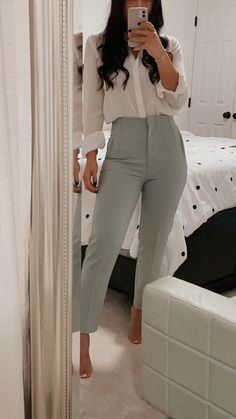 Office Fits, Morning Video, Casual Work Outfits Women, Fashionable Work Outfit, Corporate Attire, Business Outfits Women, Camisa Social