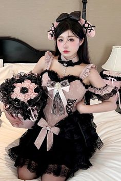 Black/Pink [Blackberry Lover] Multi-Layered Lace Sweet Princess Lolit – LolitaInside Cute Black Party Skirt, Feminine Black Party Skirt, Sweet Ruffled Skirt For Party, Pink Mini Skirt For Costume Party, Sweet Party Skirt, Bow Tube Top, Blue Hairband, Gothic Skirts, Punk Dress