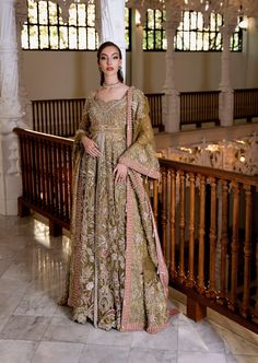 Bridal Lehenga Green, Bridal Lehenga Pakistani, Lehenga Green, Lehenga Pakistani, Maxi Frocks, Pakistani Bridal Lehenga, Tissue Fabric, Pakistani Bridal Dress, Pakistani Clothes Online