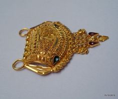 "TRADITIONAL DESIGN 20k GOLD PENDANT NECKLACE FROM RAJASTHAN INDIA, GREAT HANDMADE DESIGN, MADE OF SOLID 20 CARAT YELLOW GOLD, GOOD FOR JEWELLERY COLLECTION. Height max. - 3.6 cm(1.41\") width max.- 3.1 cm(1.22\") weight - 4.8 grams Material - 20k solid yellow gold." Traditional Gold Plated Temple Necklace As Gift, Yellow Gold Temple Necklace With Pallu As A Gift, Traditional Gold Jewelry For Puja, Gold Meenakari Round Pendant Jewelry, Gold Meenakari Temple Necklace For Puja, Gold Hallmarked Chandbali Temple Necklace, Gold Necklace With Meenakari Round Pendant, Gold Meenakari Round Pendant Necklace, Yellow Gold Pendant Temple Necklace For Festive Occasions