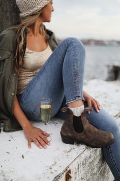 Made from our signature supple rustic brown leather, our #1677 heeled boots combine legendary comfort with a rugged, yet distinctly feminine look. Sleek with a contoured fit, these boots are made to venture out. Blundstone Styling, Women Heel Boots, Blundstone Boots, Leather Heeled Boots, Favorite Boots, Pull On Boots, Rustic Brown, Baby Cold, Feminine Look