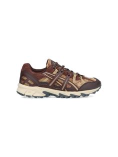 100% Polyester Gel Sonoma, Outdoor Exploration, Sneakers Brown, Asics Sneakers, Asics Men, Mountain Trails, Athletic Gear, Brown Sneakers, Logo Label