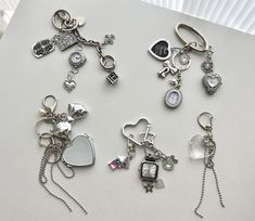 "Vintage Pocket Watch Keychain, Mirror Keychain, Cute Charm, Silver Keychain, Unique Keychain, Fashion Accessory"  MATERIAL-TITANIUM - Free shipping. - Handcrafted, packaged in an exquisitely designed gift box, perfect for gifting. - Order processing time: 3-7days. Bible Keychain, Watch Keychain, Decoration Mirror, Mirror Keychain, Unique Keychain, Mirror Pendant, Watch Pendant, Silver Keychain, Unique Keychains