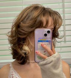 Short Layered Curled Hair, Lesbian Hair Color, Blended Calico Hair, Highlights Short Curly Hair, Warm Brown Hair, Haircut Tip, Womp Womp