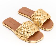 A beautiful blend of leisurely and luxurious looks, this leather sandal's woven slip-on design goes from poolside to patio party in a fashionable flash. From Bernardo. Patio Party, Leather Weaving, 2024 Fashion, Jewelry Bags, African Print, Slide Sandals, Leather Sandals, Maxi Skirt, Fashion Shoes