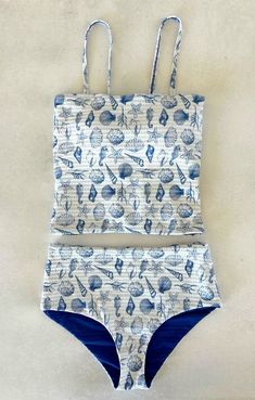 Textured seashell print modest swimsuit Clothes For Tropical Vacation, Tankini Sewing Pattern, Cute Bathing Suit Ideas, Costal Swimsuit, Dream Clothes Preppy, Tankini And Shorts, Cute Tankini Aesthetic, Cute Appropriate Bikinis, Preppy Summer Bikinis