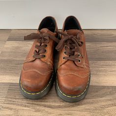 Doc Marten Brown Platform Tie Loafers! Inside And Toe Show Slight Wear But The Bottom Sole Looks Barely Worn!! Tongue Says Size 9/41- Fits Like A Women’s 9. Casual Leather Shoes With Brogue Detailing And Round Toe, Casual Leather Brogue Shoes With Round Toe, Casual Leather Shoes With Brogue Detailing, Casual Oxfords With Perforated Round Toe, Casual Oxfords With Brogue Detailing And Round Toe, Casual Slip-on Oxfords With Brogue Detailing, Oxfords With Perforated Toe Box And Round Toe, Casual Brogue Boots With Closed Toe, Casual Leather Shoes With Perforated Toe Box For Work