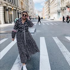 Button Up Black Printed Free People Maxi Dress. Slip Built In Underneath! Flowy Skirt And Balloon Sleeve. Worn Once! Free People Maxi, Free People Maxi Dress, Dress Slip, Maxi Shirt Dress, Flowy Skirt, Free People Dresses, Black Print, Free People, Button Up