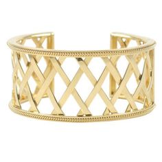 Elegant 18kt Yellow Gold Lattice band cuff with twisted rope edge Finished with a hinged opening. A style statement! The Cuff can be made to fit any wrist size. The Cuff can also be made in 18kt White Gold or 18kt Rose Gold. Yellow Gold Cuff Bracelet, Cartier Gold, Diamond Cuff Bracelet, Spring Bracelet, Modern Bracelets, Gold For Sale, Fancy Yellow Diamond, Wide Cuff Bracelets, Classic Bracelets