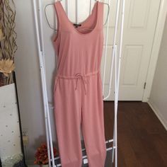 Cute Comfy Mauve/Pink Jumpersize Small Glitter Romper, Red Wide Leg Pants, Metallic Jumpsuits, Backless Romper, Pink Jumper, Blue Romper, Striped Rompers, Cute Comfy, Mauve Pink