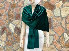 Velvet Emerald Green Occassion Shawl, Velvet Evening Wrap, Wedding Shawl, Warm Winter Shawl Wrap, Emerald Green - Etsy Wedding Dress Jacket, Bar Measurements, Emerald Green Gown, Megan Dress, Purple And Gold Wedding, Evening Wrap, Faux Fur Shawl, Evening Wraps, Velvet Shawl