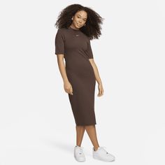 Classic and comfortable, this tight-fitting dress is an easy option you can dress up or down. Thick jersey fabric and a slit at the hem help you move freely throughout the day. Nike Dress, Tight Midi Dress, Lifestyle Dresses, Tight Fitted Dresses, Nike Dresses, Classy Dress Outfits, Plus Size Fashion For Women, Women Lifestyle, Classy Dress