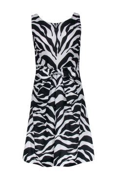 Make a statement with Kate Spade's black and white zebra print sleeveless bow front dress. This flirty and fun dress features a stylish zebra print, bow front detail, and front pockets. Perfect for a day out, style with a sandal heel for a chic and playful look. Size 6 Shell 100% Linen Lining 100% Cotton Scoop back neckline Sleeveless Two front slip pockets Bow front waist Bust 34" Waist 28" Shoulder to hem 39" Black Bow Print Summer Dress, Spring Black Dress With Bow Print, Black Spring Dress With Bow Print, Black Bow Print Dress For Spring, Black Dress With Bow Print For Spring, Chic Sleeveless Zebra Print Dress, Casual Sleeveless Zebra Print Dress, Elegant Sleeveless Dress With Zebra Print, Black Zebra Print Dress For Summer