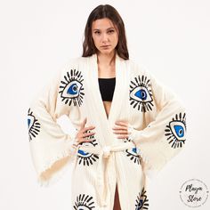 You may use Playa's kimonos for lots of areas of life such as luxury bathrobes, bohemian bathrobes, hijab dresses, organic housecoats, beach cover-ups, kimono jackets, ethnic kaftans, cardigans, women's robes, and bridal gifts. Playa kimono's are always with you when you want to be timeless but don't compromise on style; At the beach on a sunny day On a fun festival day On a day when you hang out with your friends During a shiny breakfast morning While enjoying a bath&beauty or during your medit White Oversized Cardigan For The Beach, Oversized White Cardigan For Beach, Traditional White Kimono For Loungewear, White Traditional Kimono For Loungewear, Traditional Kimono With Kimono Sleeves For Vacation, Traditional Open Front Kimono For Vacation, Traditional Open Front Beach Kaftan, Traditional Open Front Kaftan For The Beach, White Long Kimono For Loungewear