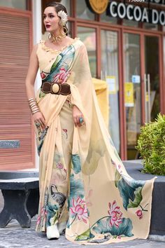 Floral Print Saree, Hand Painted Pillows, Floral Print Sarees, Print Saree, Georgette Blouse, Printed Saree, Georgette Saree, Georgette Fabric, Georgette Sarees