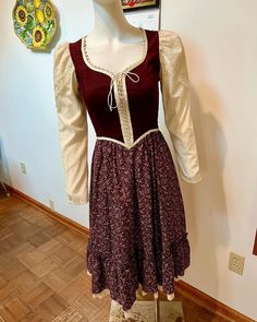 VINTAGE 1970s GUNNE SAX OUTLANDER DRESS-MAROON HUE—SIZE 7--ON SALE! | eBay Vintage Square Neck Dresses For Fall, Vintage Prairie Dress With Square Neck For Fall, Fitted Cotton Vintage Dress For Fall, 1970s Long Sleeve Fitted Prairie Dress, 1970s Style Fitted Prairie Dress With Long Sleeves, 1970s Vintage Dress For Fall, Retro Prairie Dress For Fall, 1970s Long Sleeve Prairie Dress, 1970s Vintage Print Fall Dresses