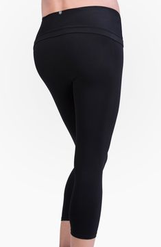 These are the leggings you've been looking for! Our Bump Support™ Capri Leggings support you from the waist down — comfort at its peak! Pull them up over your belly for an extra lift to support your bump and back or roll the waistband under your belly for maximum support. Belly Wrap, Pregnancy Support, Postpartum Support, Belly Support, Belly Bandit, Pre Pregnancy, Post Pregnancy, Maternity Leggings, After Pregnancy