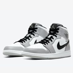 Sepatu Air Jordan, Обувь Air Jordan, Grey Jordans, Boty Nike, Basketball Shoes For Men, Retro Basketball Shoes, Dr Shoes, Shoes Sneakers Jordans, Cute Nike Shoes