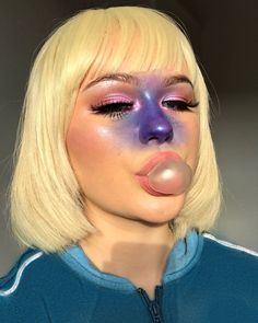 Ellie Addis Violet Beauregarde halloween makeup costume Ellie Addis, Makeup Violet, Violet Beauregarde, Pelottava Halloween, Most Popular Halloween Costumes, Makeup Zombie, Halloweenský Makeup, Popular Halloween Costumes