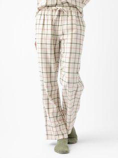 Effortless comfort and style starts with our Farmhouse Pajama Pant. Designed with a medium-weight woven fabric, these pants provide just the right amount of warmth and comfort. The modern unbalanced plaid design, paired with contrast piping, adds a touch of understated elegance. With a mid-rise fit, elastic waistband, and side pockets, these pants are as soft as they are stylish, perfect for leisurely mornings or cozy evenings. Pajama Collection, Pajama Pant, Beds For Sale, Contrast Piping, Notch Collar, Pajama Bottoms, Plaid Design, Understated Elegance, Long Sleeve Pyjamas