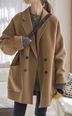 Brown Sexy Short Spring Coat. It is good for classy wear and formal events. It will show your feminity and elegance. It is good for elegant ladies and seductive women. Beige Coat Outfit, Brown Coat Outfit, Women Wool Coat, Fall Fashion Coats, Coat Closet, Beige Coat, Long Coat Women, Women Coat, Double Breasted Trench Coat