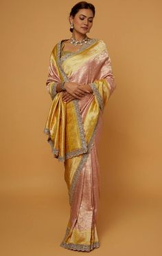 Maharani Look Saree, Peach Banarasi Saree, Peach Indian Outfit, Plain Sarees, Peach Lehenga, Saree Pallu, Ethnic Clothes, Jayanti Reddy, Character Wardrobe