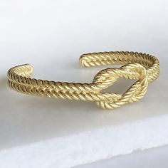 Lariat Love Me Knot Bracelet - 14K Gold on Brass - www.urban-equestrian.com Unique Horses, Equestrian Bracelet, Modern Equestrian, Horseshoe Jewelry, Multi Wrap Bracelet, Equestrian Fashion, Horseshoe Necklace, Equestrian Jewelry, Square Knot