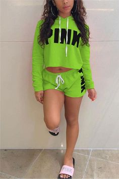 Size(in) Bust Waist Hip Top Length Shorts Length S 33.9 25.2 37.0 18.5 13.0 M 35.4 26.8 38.6 18.9 13.4 L 37.0 28.3 40.2 19.3 13.8 XL 38.6 29.9 41.7 19.7 14.2 XXL 40.2 31.5 43.3 20.1 14.6 Casual Green Hooded Activewear, Green Hoodie Winter Activewear, Green Winter Activewear Hoodie, Green Fall Activewear For Gym, Green Winter Hoodie Activewear, Sporty Spring Leisure Activewear, Spring Sporty Leisure Activewear, Green Long Sleeve Sweatshirt For Gym, Green Long Sleeve Sweatshirt For The Gym