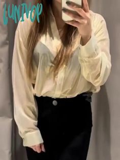 Blouses Casual, Blouse Casual Fashion, Collars For Women, Shirts Women, Fashion Blouse, Collar Blouse, Fit Style, Middle Age, Blouse Styles